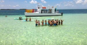 From Key West: Dolphin Watching Tour with Lunch & Drinks - Unlimited drinks and lunch: the secret to good pacing