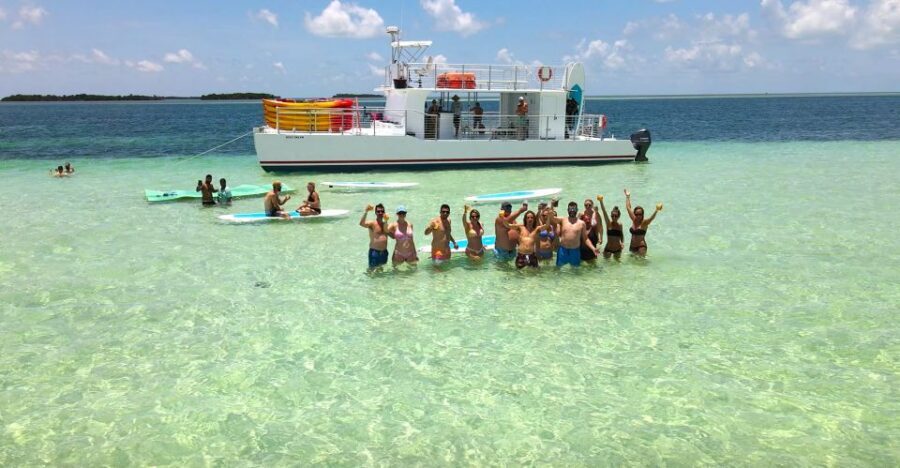 From Key West: Dolphin Watching Tour with Lunch & Drinks - Unlimited drinks and lunch: the secret to good pacing