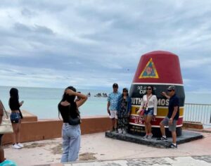 From Miami: Day Trip to Key West with optional Hotel pick up - Overseas Highway Scenery and the Seven Mile Bridge Photo Moment
