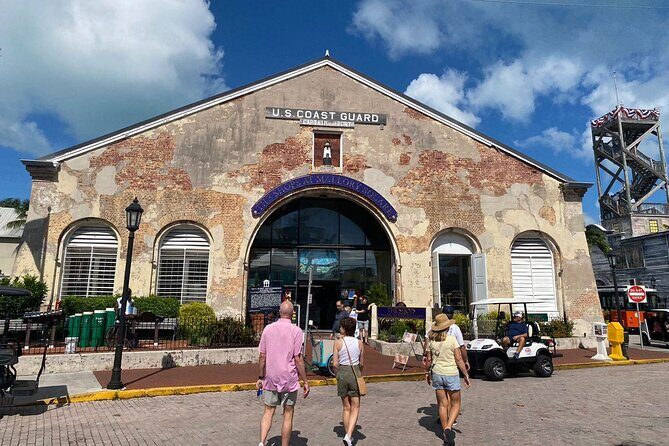 Key West Historic Private Food Tour with 5 Authentic Tastings - Stop 2: Key West Aquarium and why the sea shows up in your meal