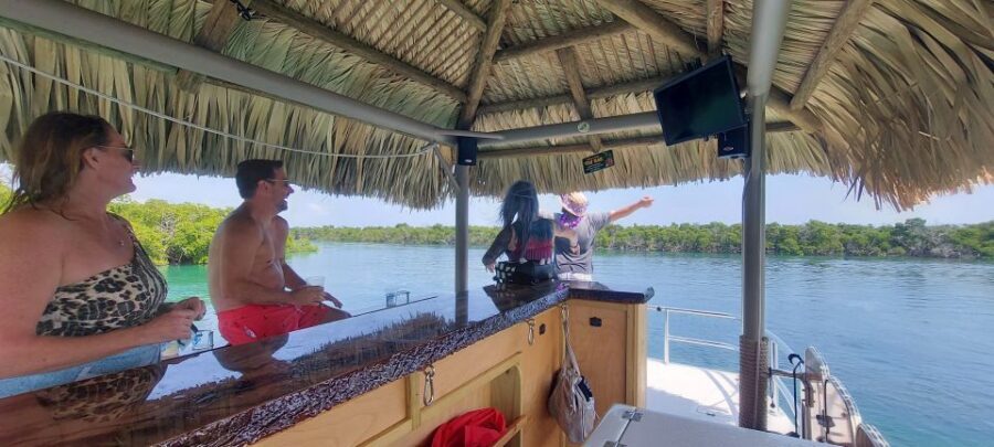 Key West: Private Tiki Bar Party Boat & Mini Sandbar - The 2-Hour Plan: Cruise, Swim, Float, Repeat