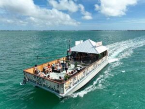 Key West: Sandbar Safari Tiki Cruise - Cruising out of Key West: the views are the main attraction