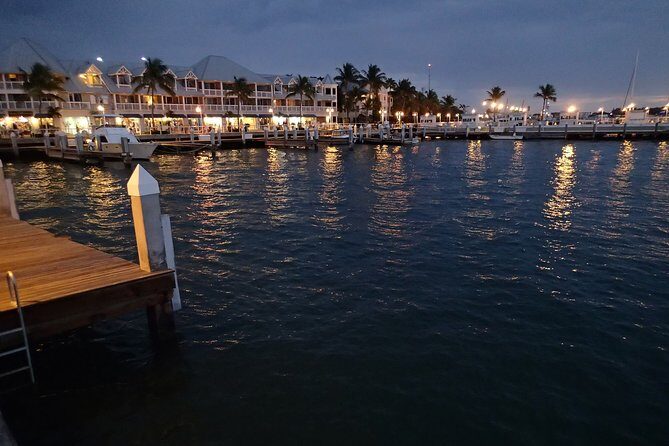 Key West Scavenger Hunt Adventure Mobile Experience - How team scoring and the leaderboard change the fun