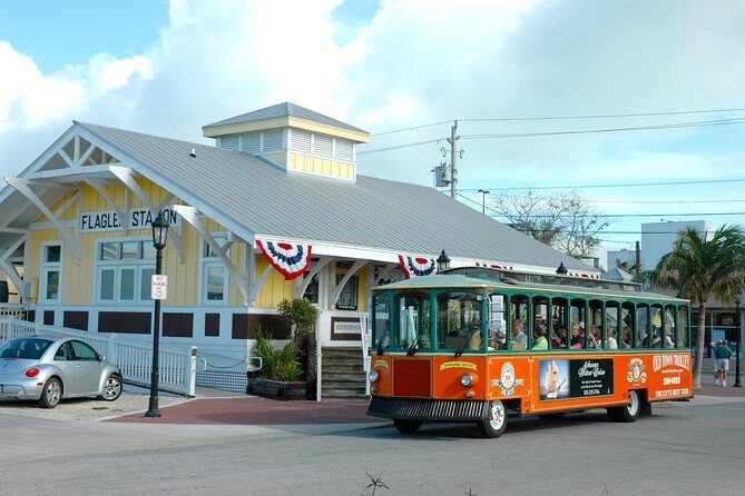Key West Shore Excursion: Hop-On Hop-Off Trolley Tour - Two included walking tours: when they help most