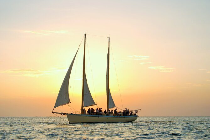 Private 2-Hour Wind and Wine Sunset Sail in Key West - Wine, Beer, and Hors d’oeuvres: The Taste Story of Your Two Hours